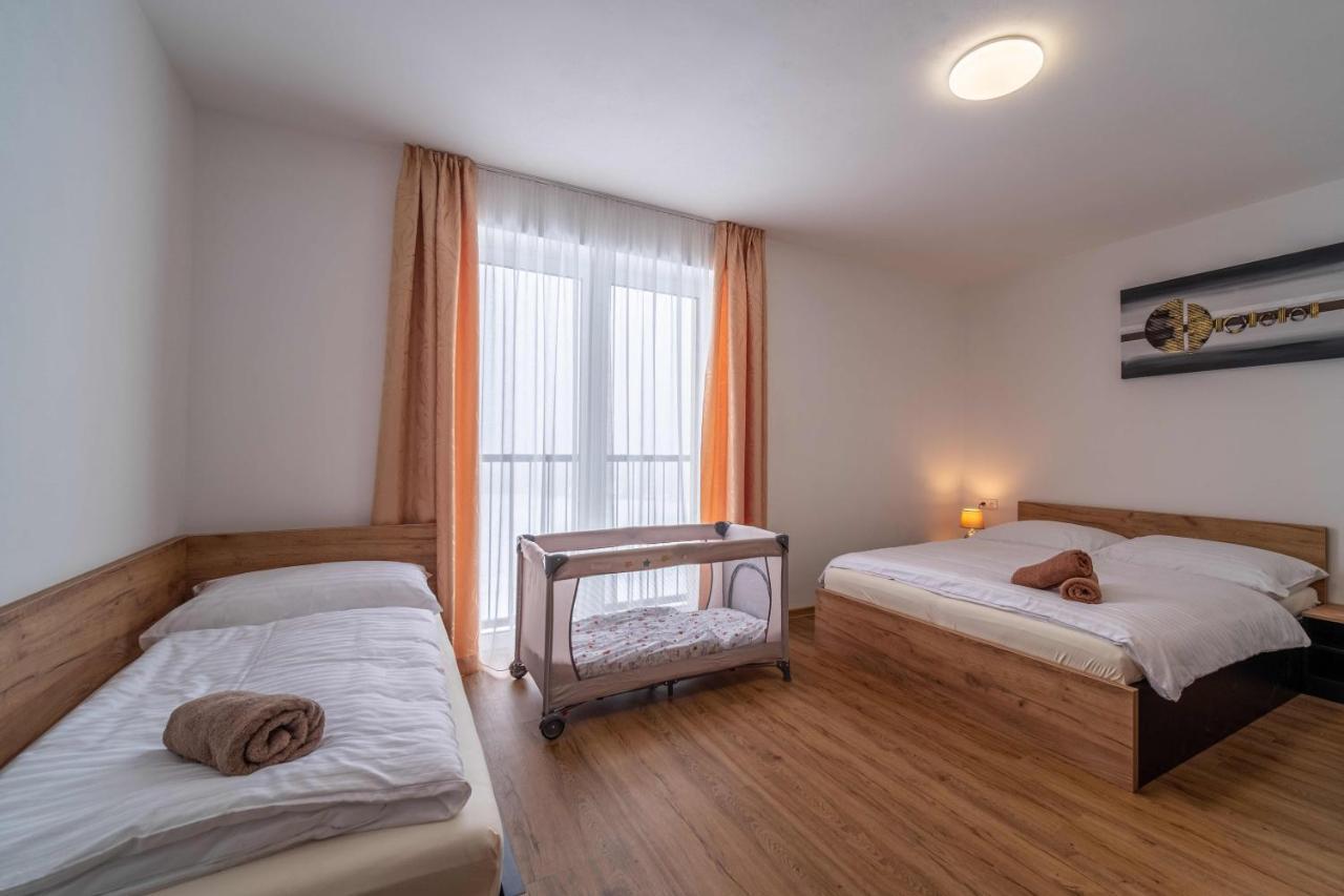 Apartman Na Bukovce Merot Apartment Cervena Voda Luaran gambar